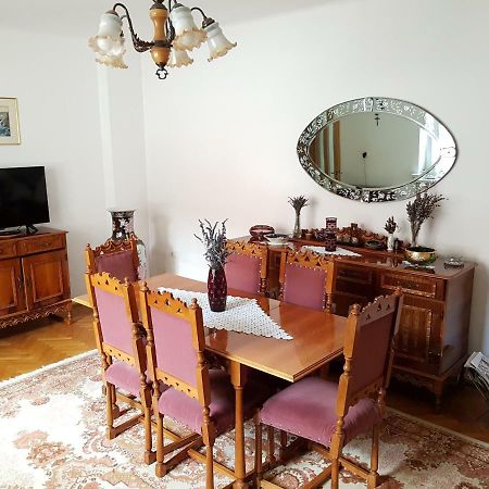 Casa Bunicilor Villa Colonia Sase Martie Kültér fotó