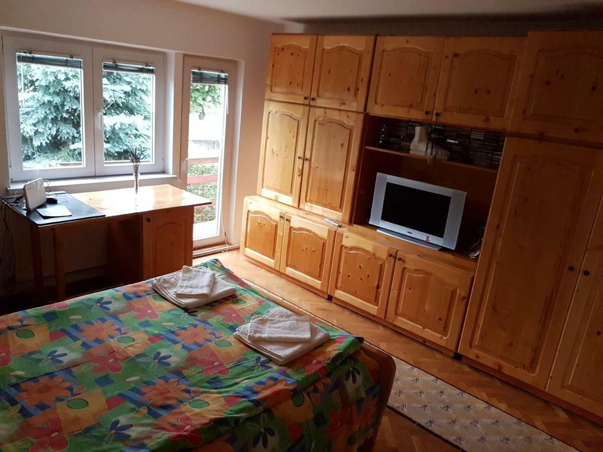 Casa Bunicilor Villa Colonia Sase Martie Kültér fotó